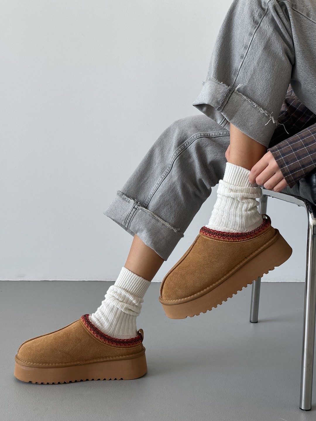 Сноубутси з вишивкою мідні