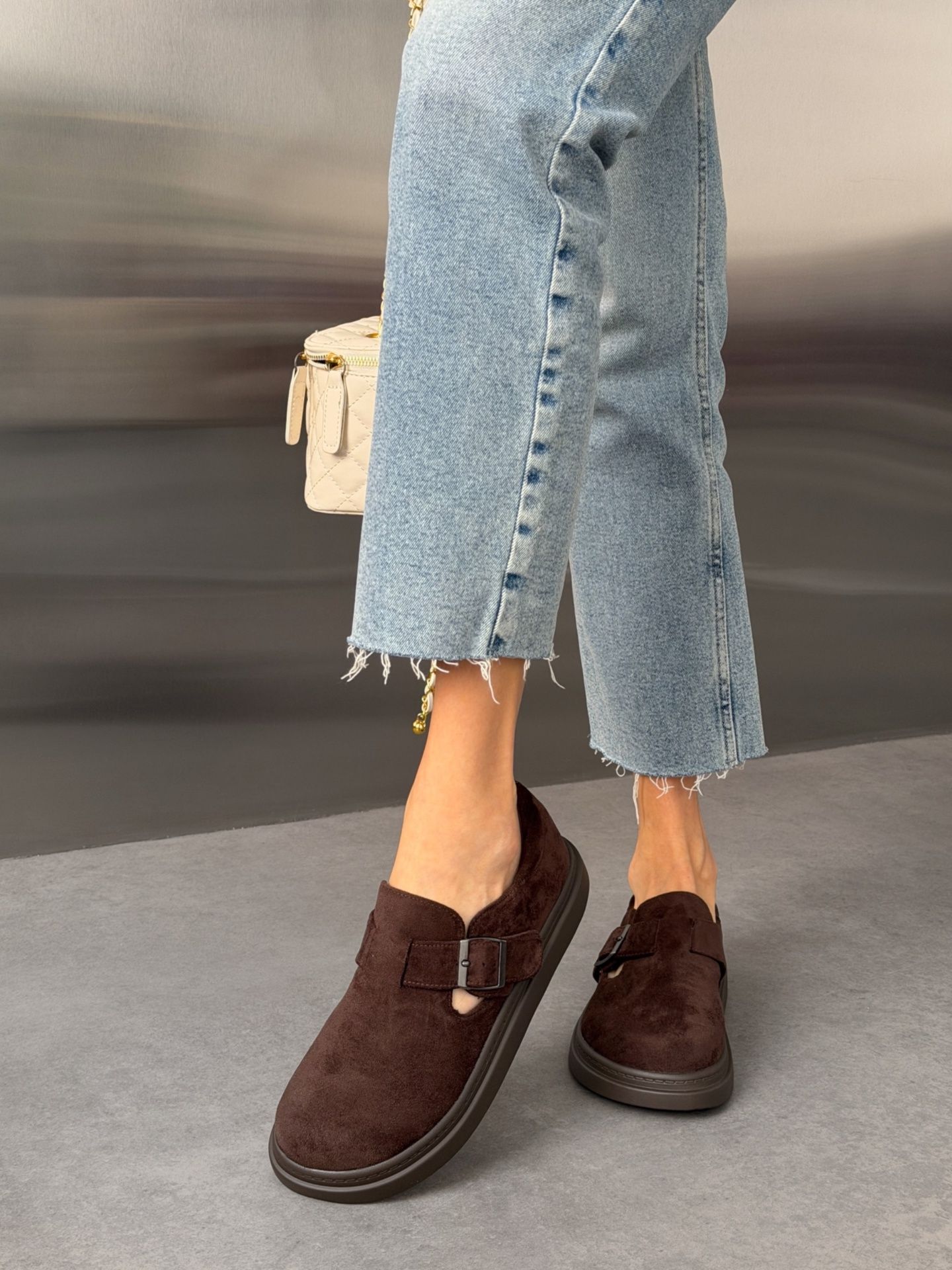 Лофери з декоративною фурнітурою темно-брунатні