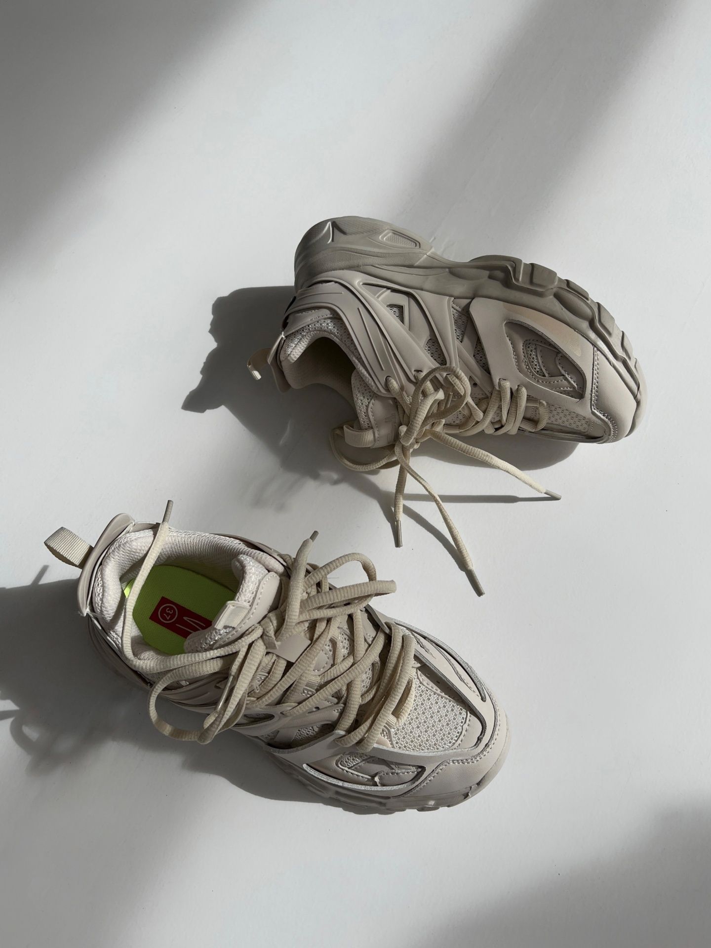 Кросівки Jolt бежеві