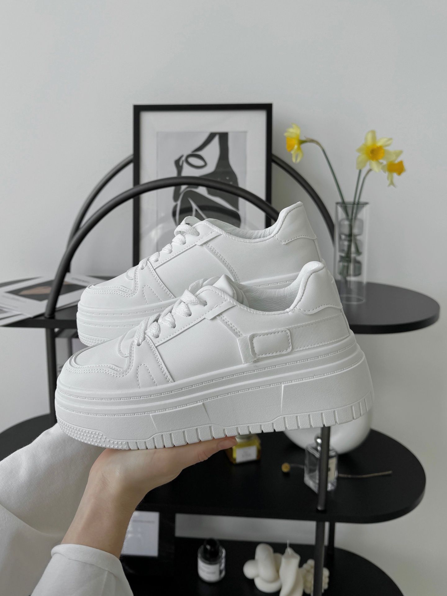 Кеди на платформі білі