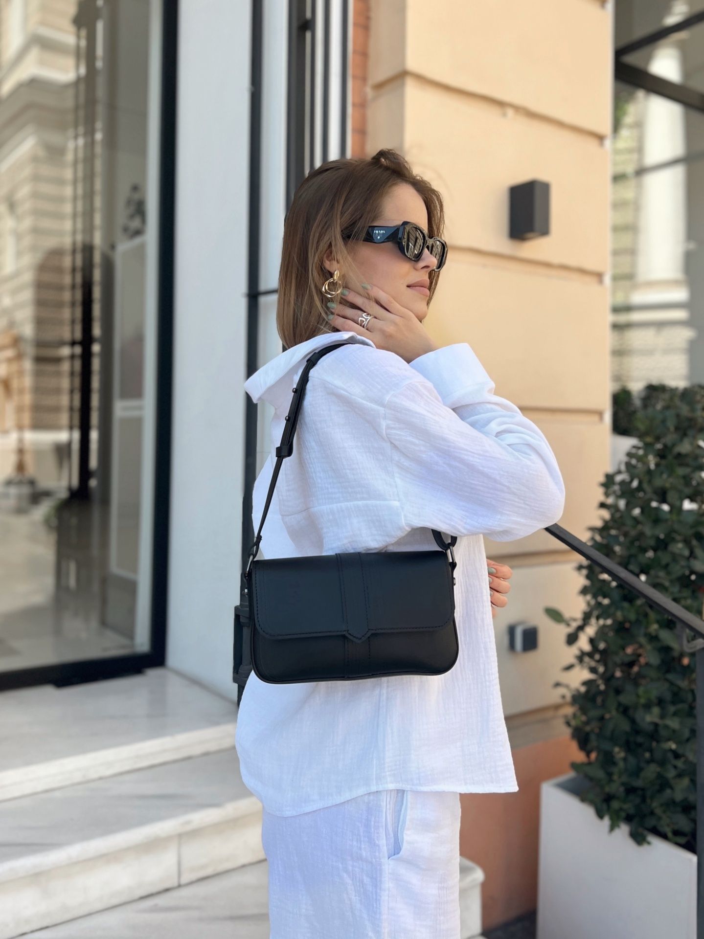 Сумка крос-боді чорна