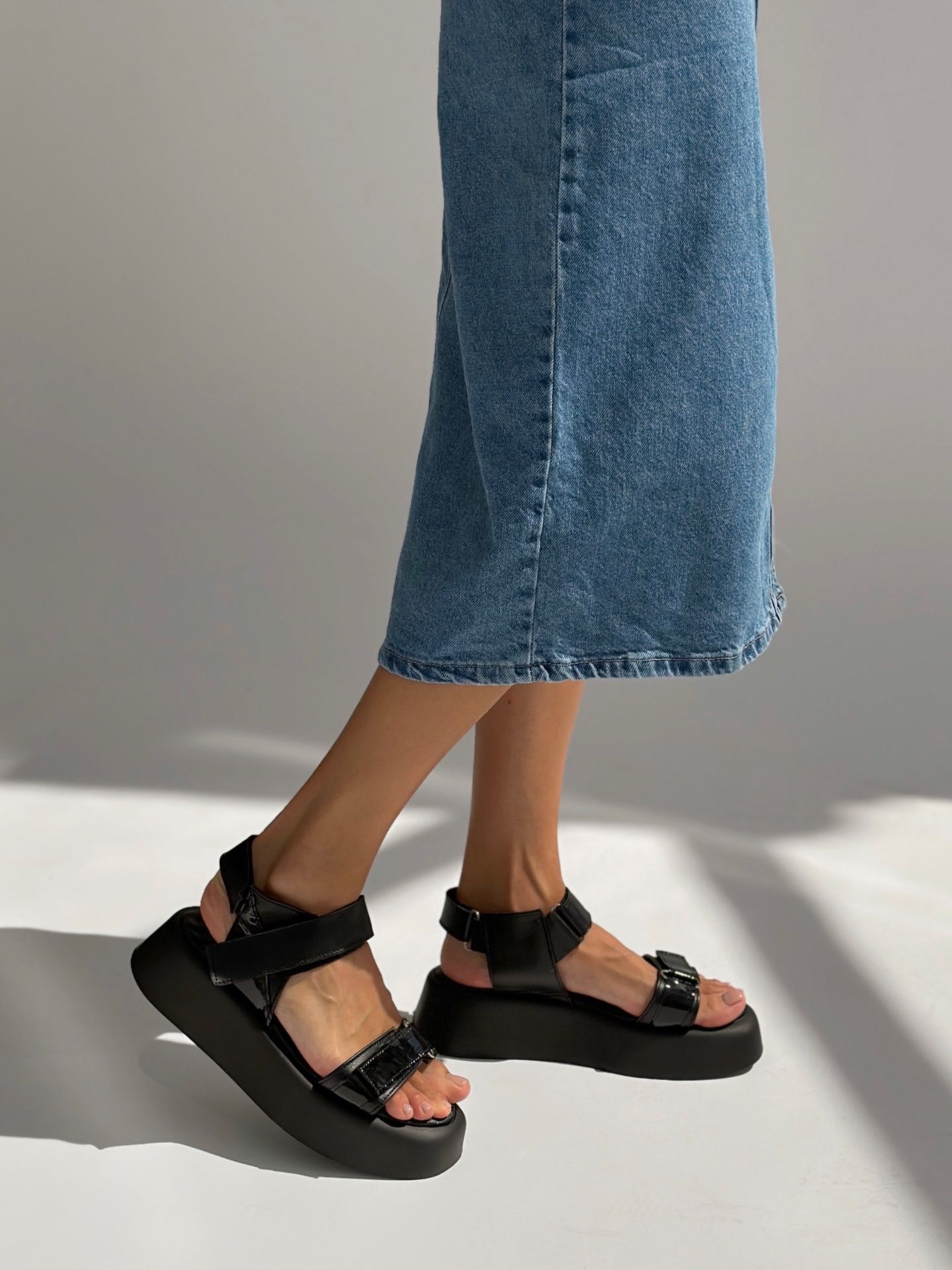 Босоніжки Loose чорні