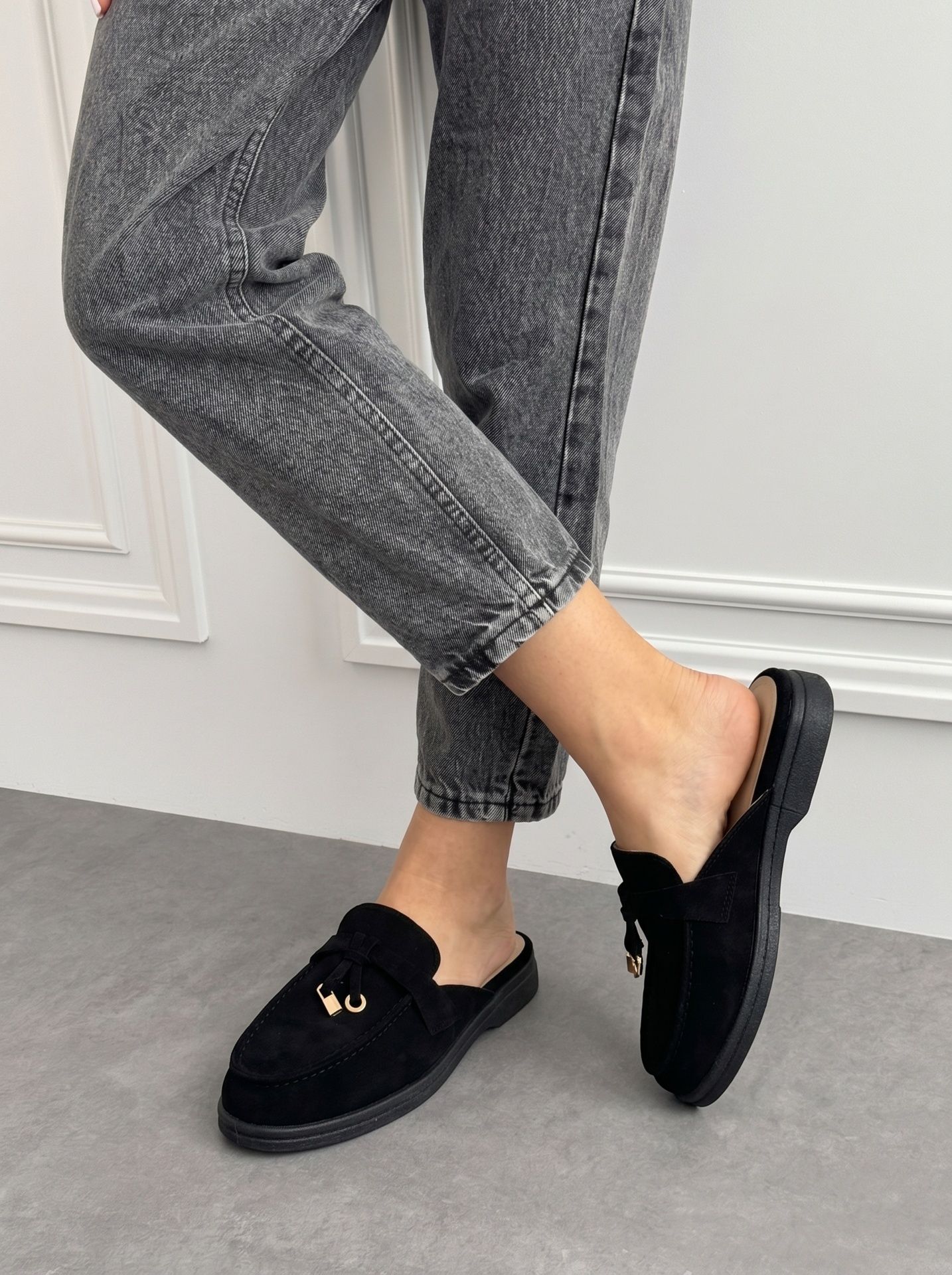 Мюлі з оздобленням чорні