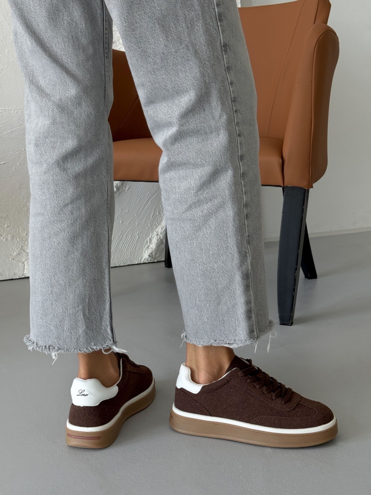 Кеди зі шнурівкою темно-брунатні