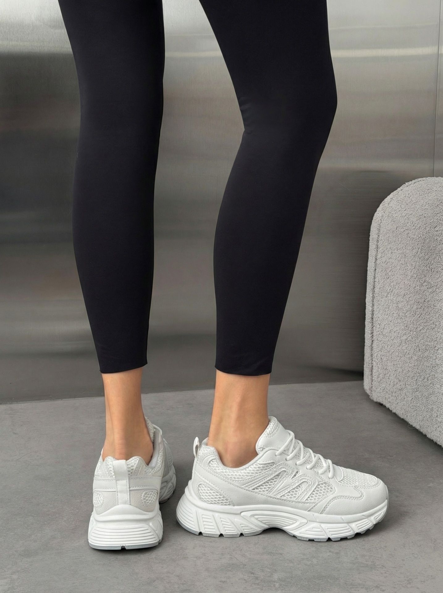 Кросівки з сіткою білі