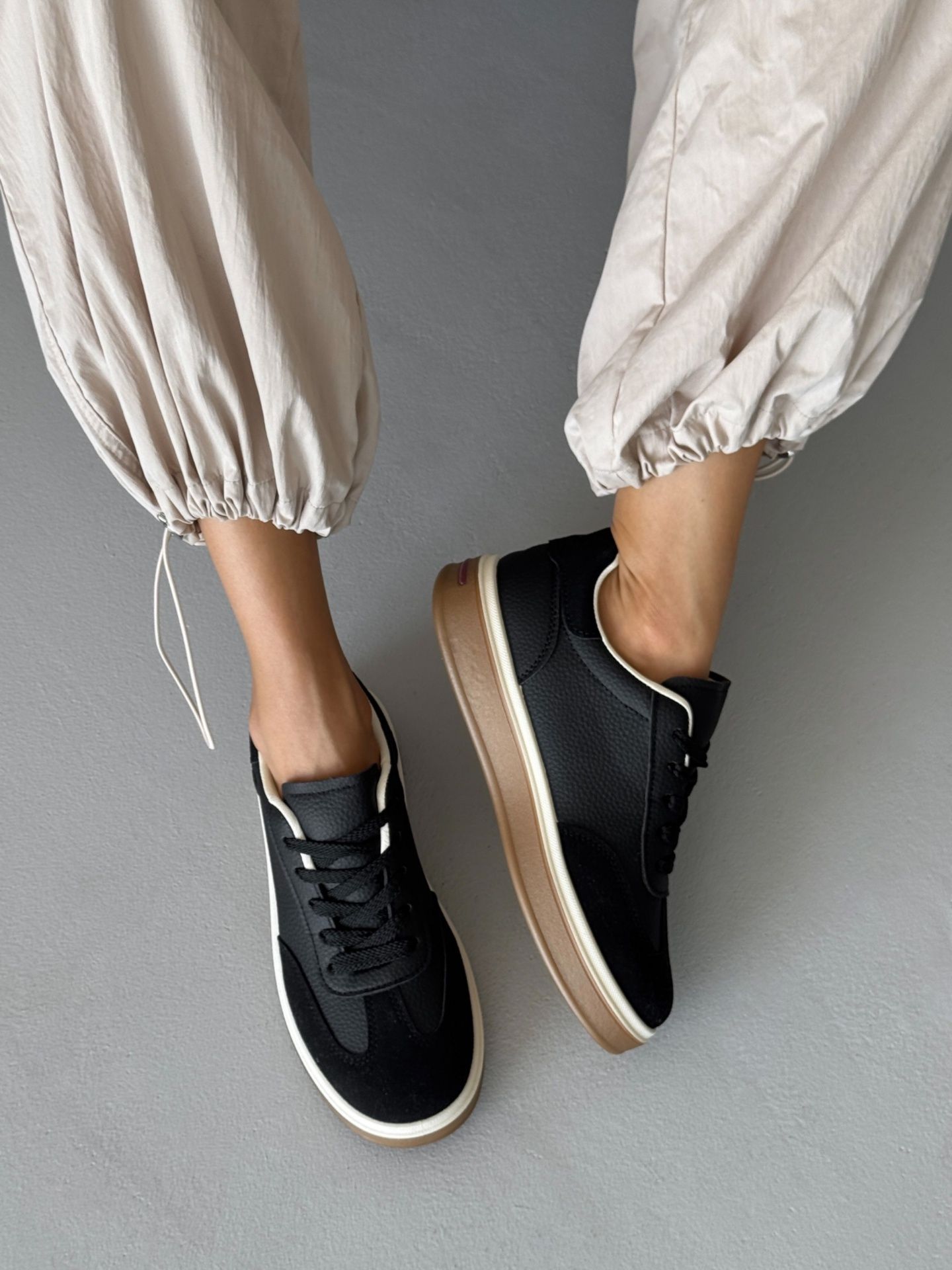 Кеди зі шнурівкою чорні