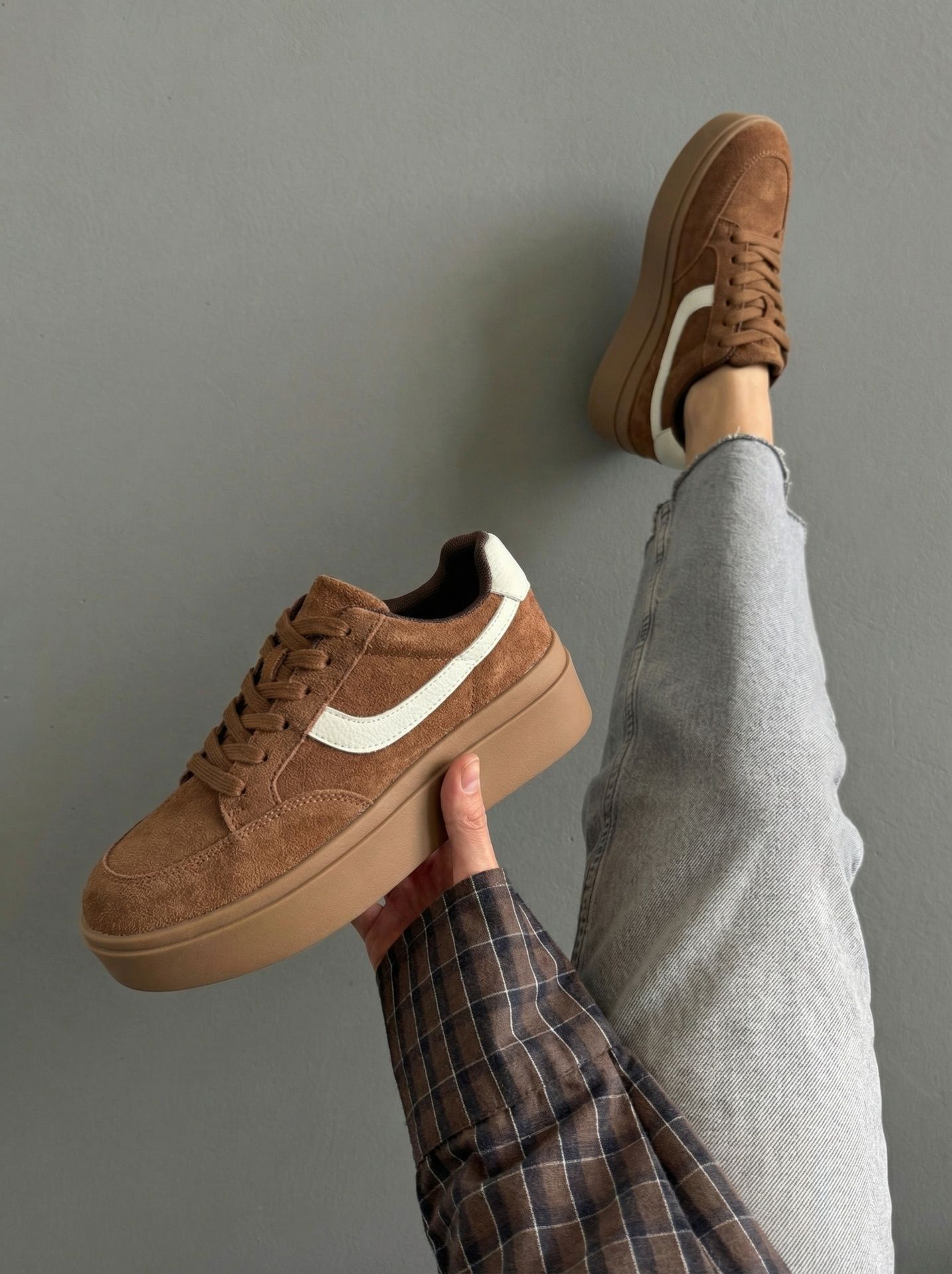 Кеди замшеві коричневі