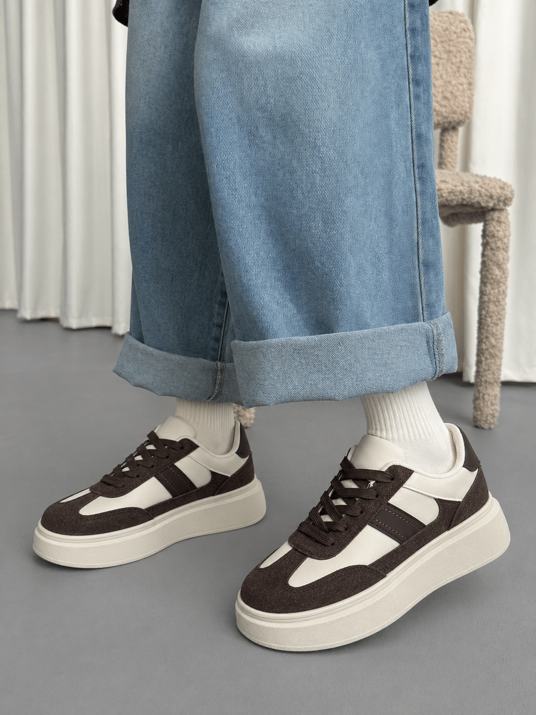 Кеди лаконічні з платформою бежево-коричневі