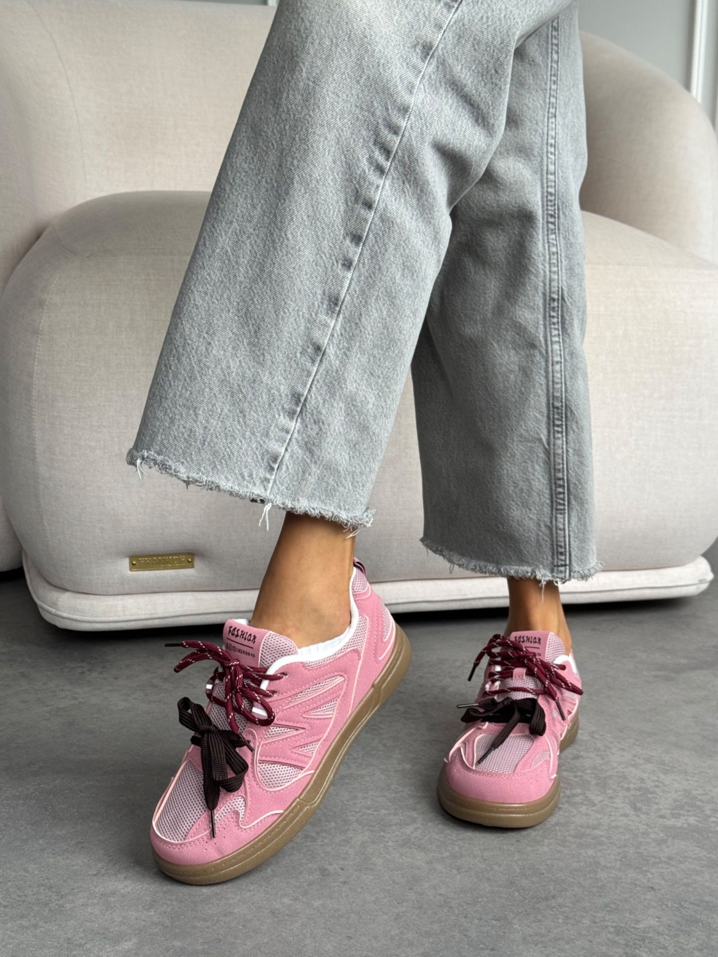 Кеди на низькому ходу зі шнурівками рожеві