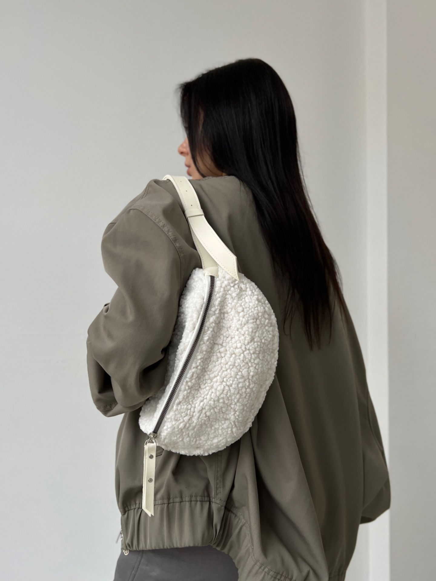 Бананка Teddy біла