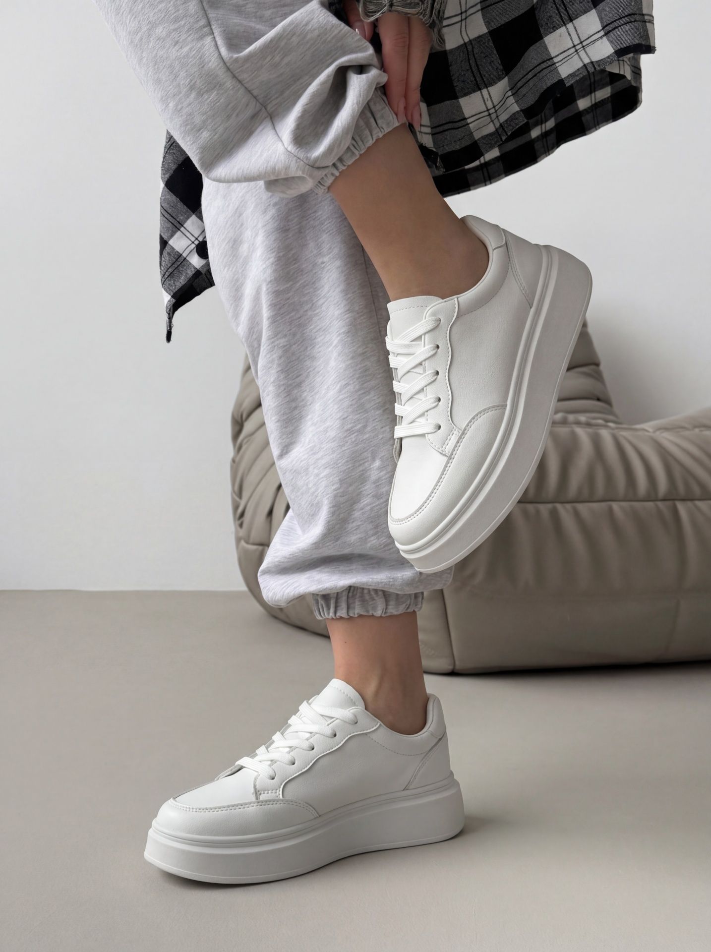 Кеди універсальні білі