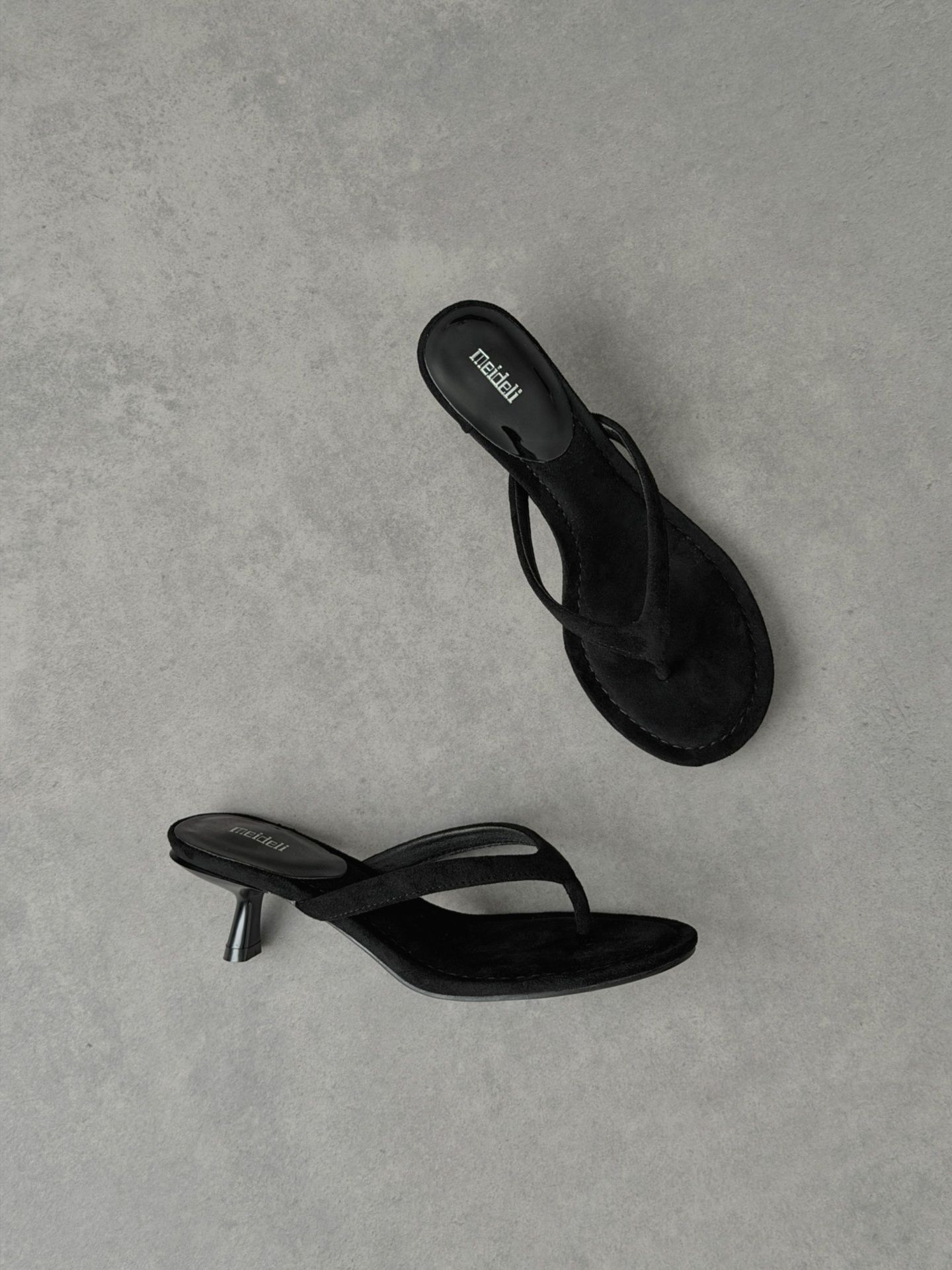 Мюлі на низькому каблуку чорні