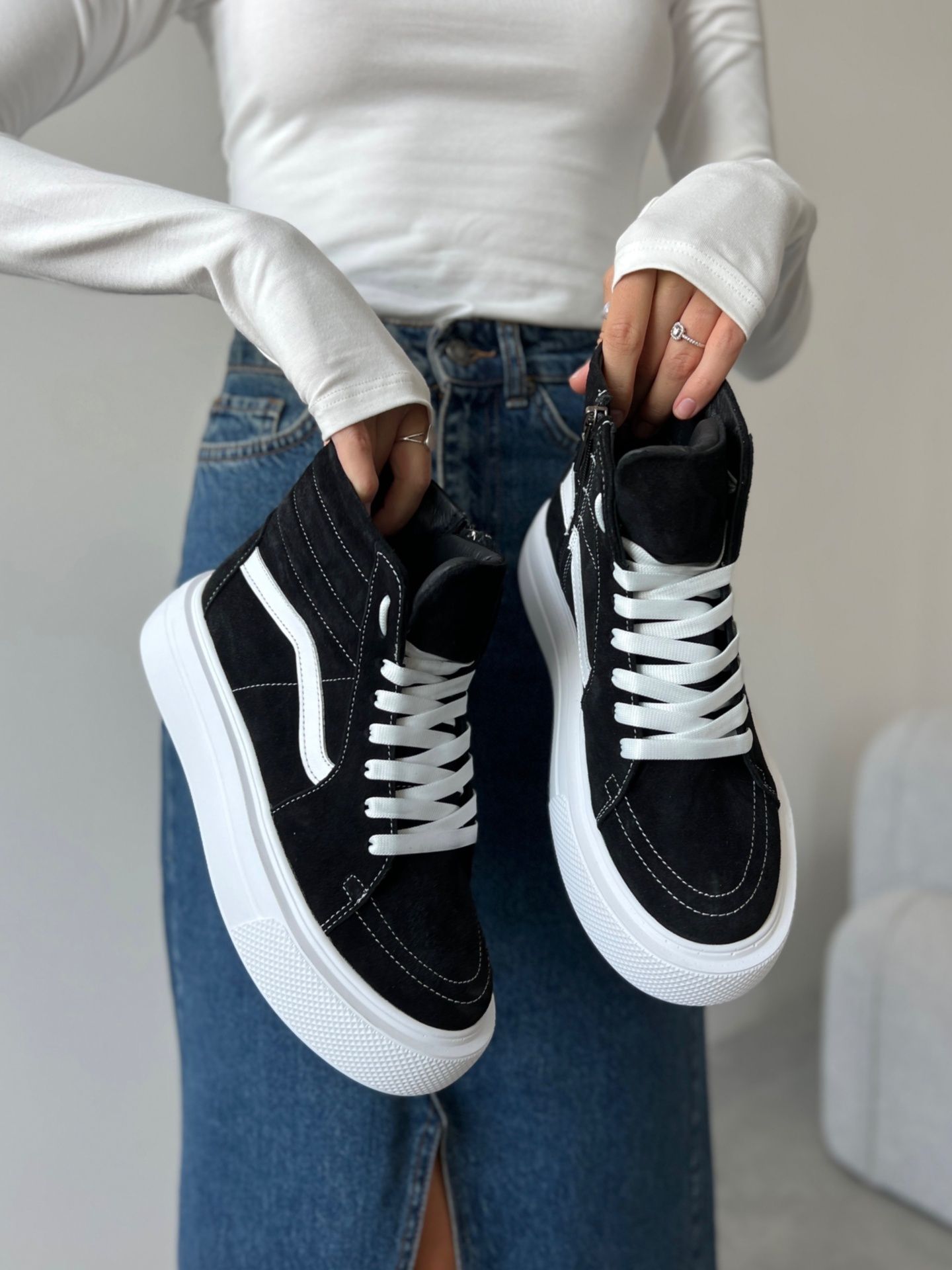 Кеди завищенні в стилі бренду